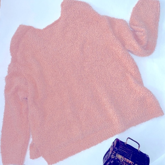 V Neck Plus Sweater - Picture 6 of 6